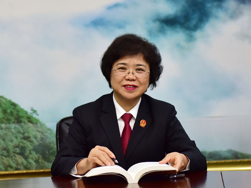 丹東中院黨組書(shū)記、院長(zhǎng)王玉硯