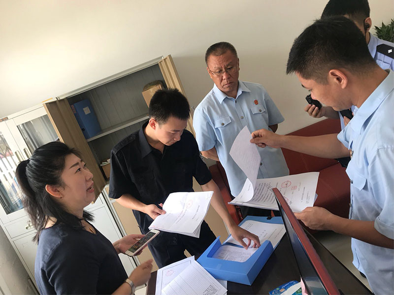 執(zhí)行法官們發(fā)現(xiàn)了供貨合同