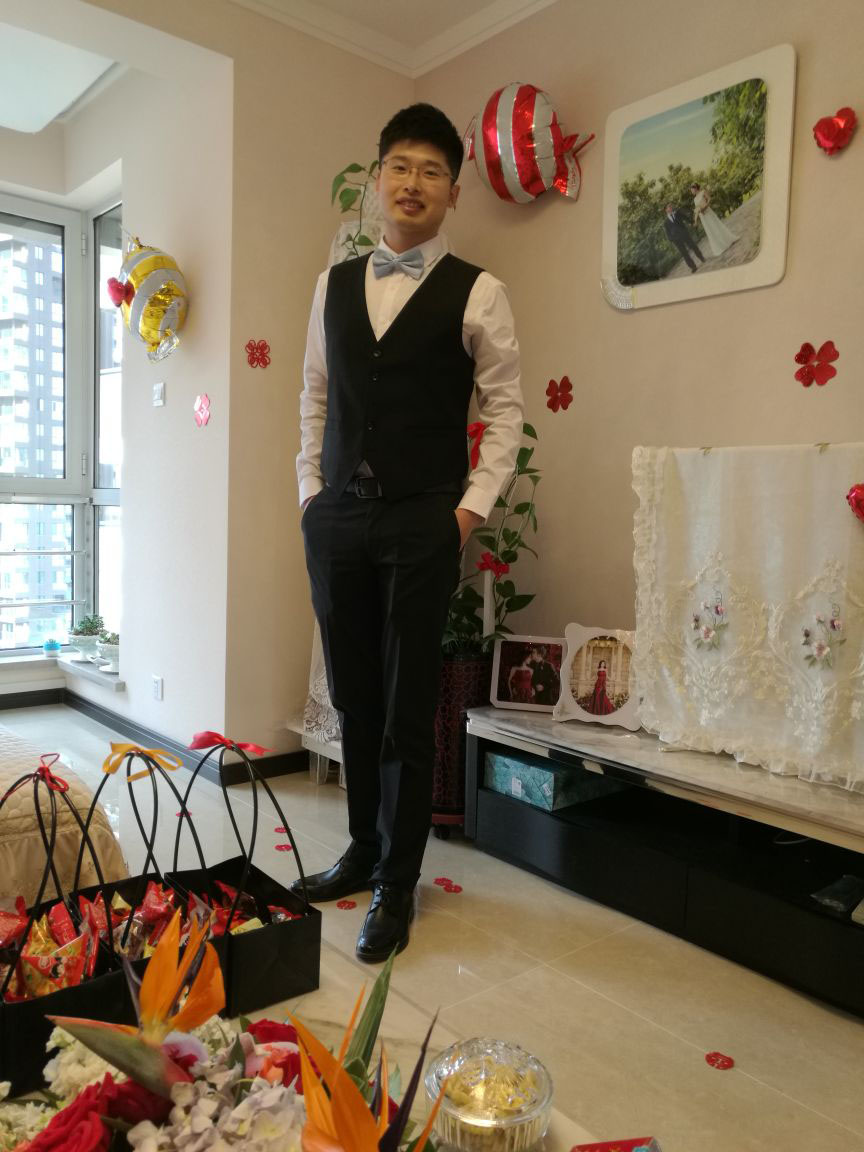 “90后”高鵬展