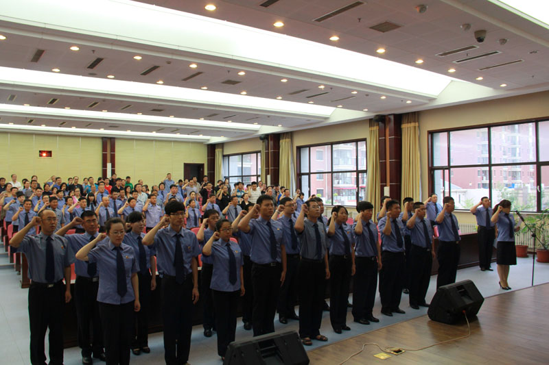 撫順市檢察干警向黨宣誓，忠城履職，為黨旗增添光彩