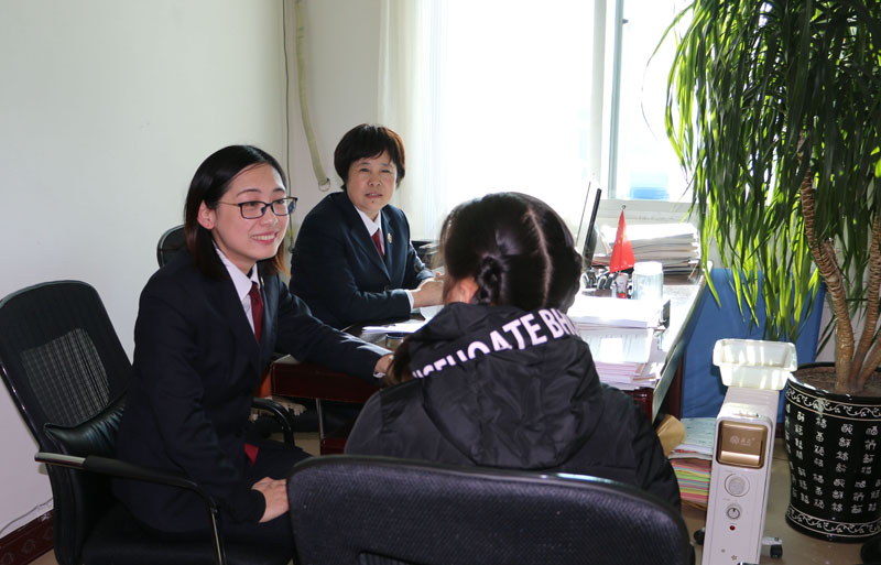 東港檢察官與被害人