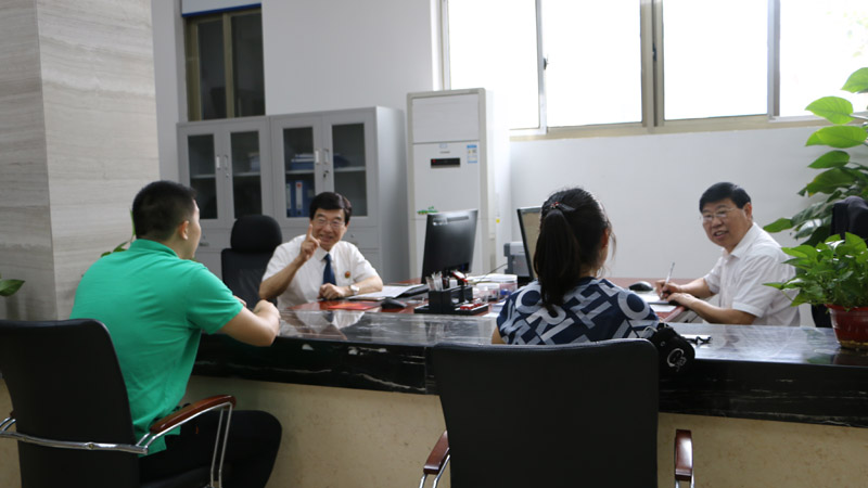 長(zhǎng)沙醫(yī)療糾紛調(diào)解指導(dǎo)中心值班顧問接待來訪當(dāng)事人