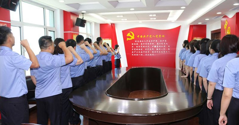 0703164200-7f3d8e78703d9cd950f0a323da120d59