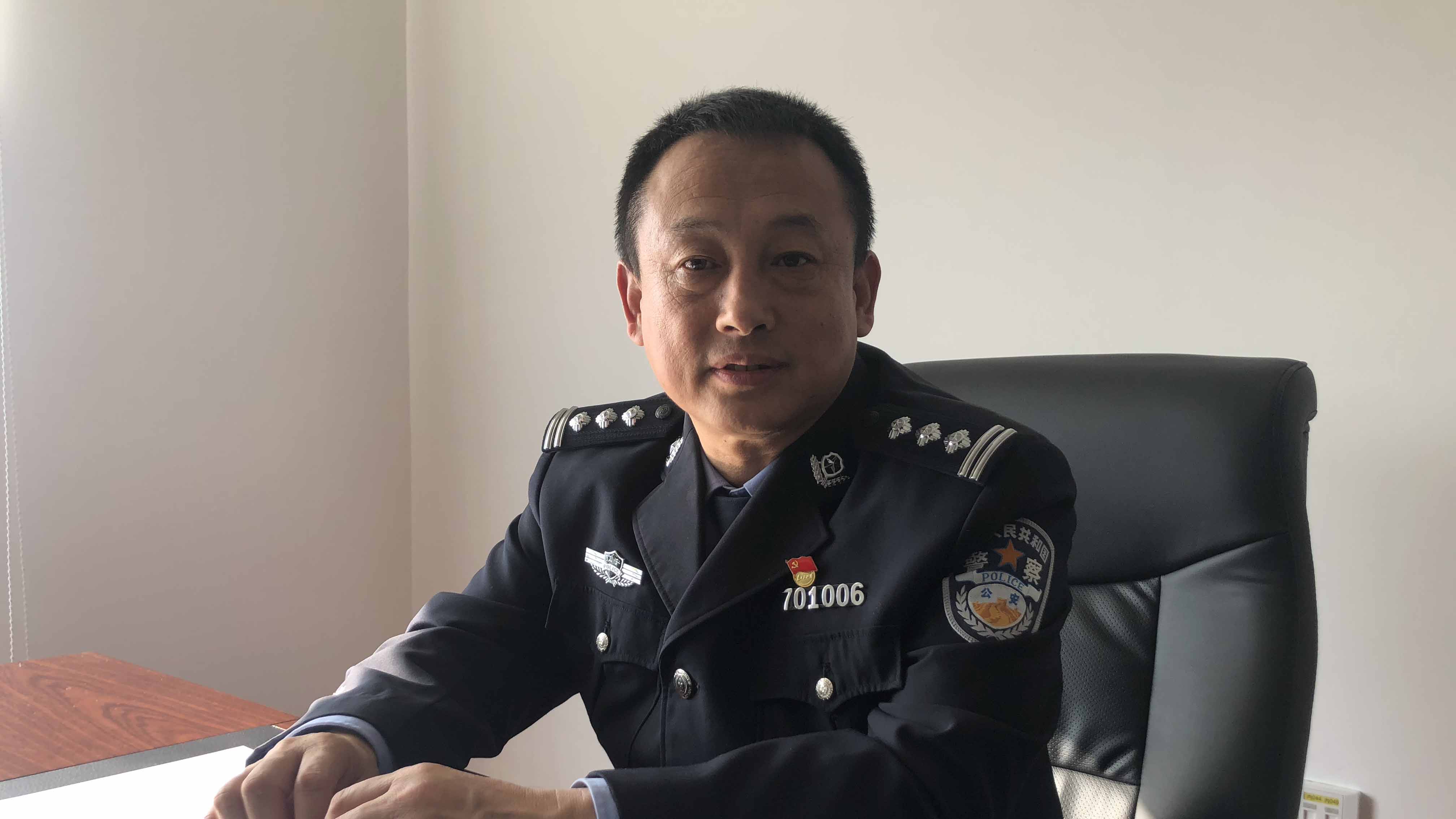 12月3日，記者采訪孟慶東