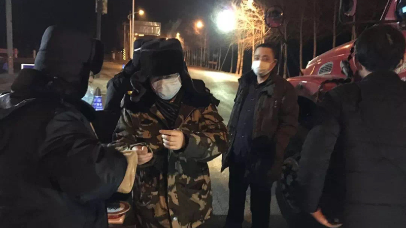 檢察干警參加堵卡測溫