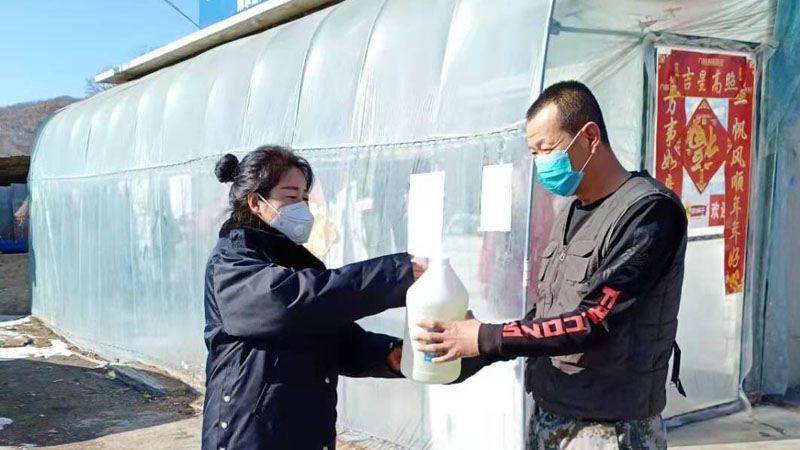 為超市、養(yǎng)殖戶贈送消殺藥品