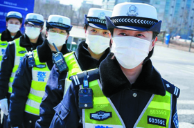 李書(shū)寧（前）