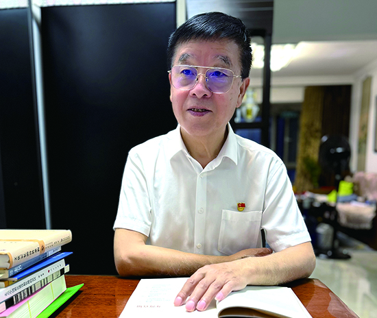 2黨支部書記——張寶學(xué)