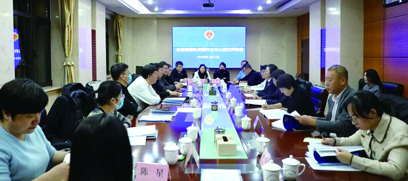 下 指導組進行評議